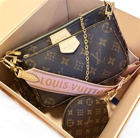 fake louis vuitton bag.